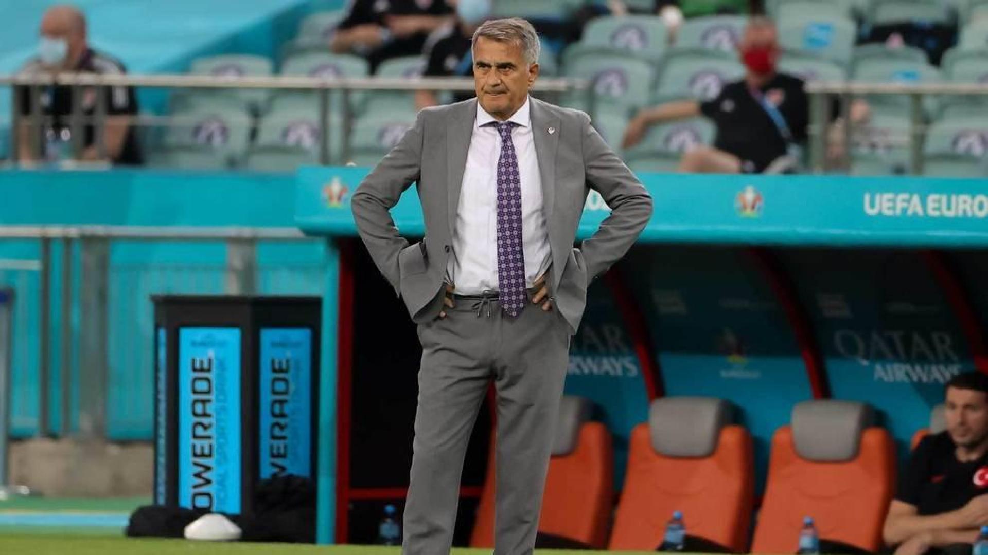 Aluvión de críticas contra el seleccionador turco tras las dos derrotas