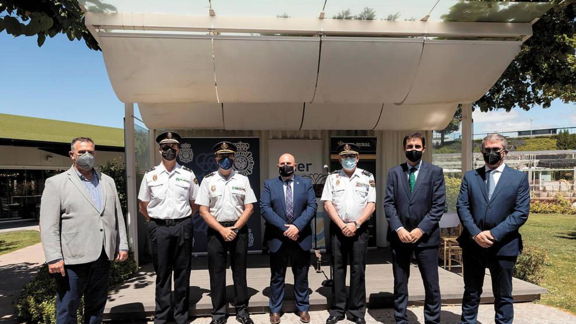 Empresarios de la Ribera conocen las claves para combatir el ciberfraude