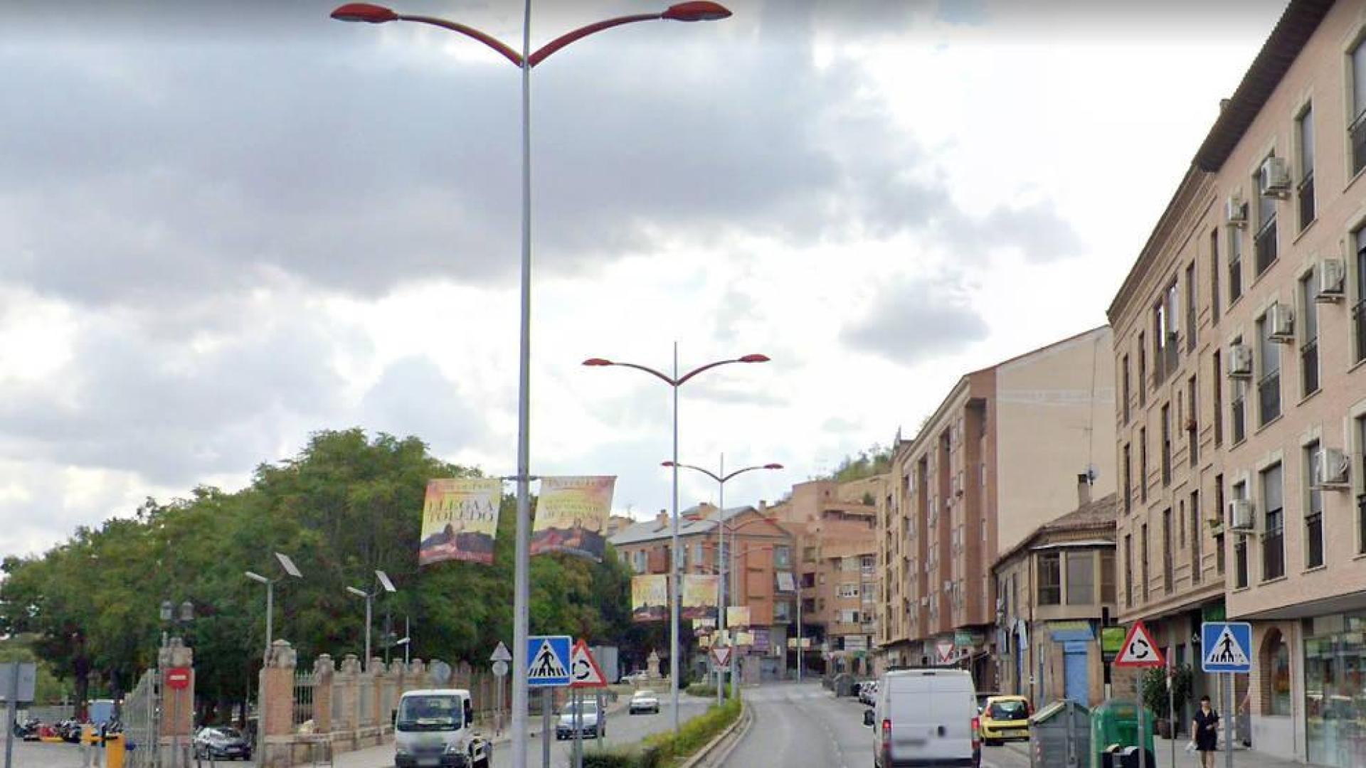 Herido grave un niño de 11 años, atropellado por un autobús urbano en Toledo