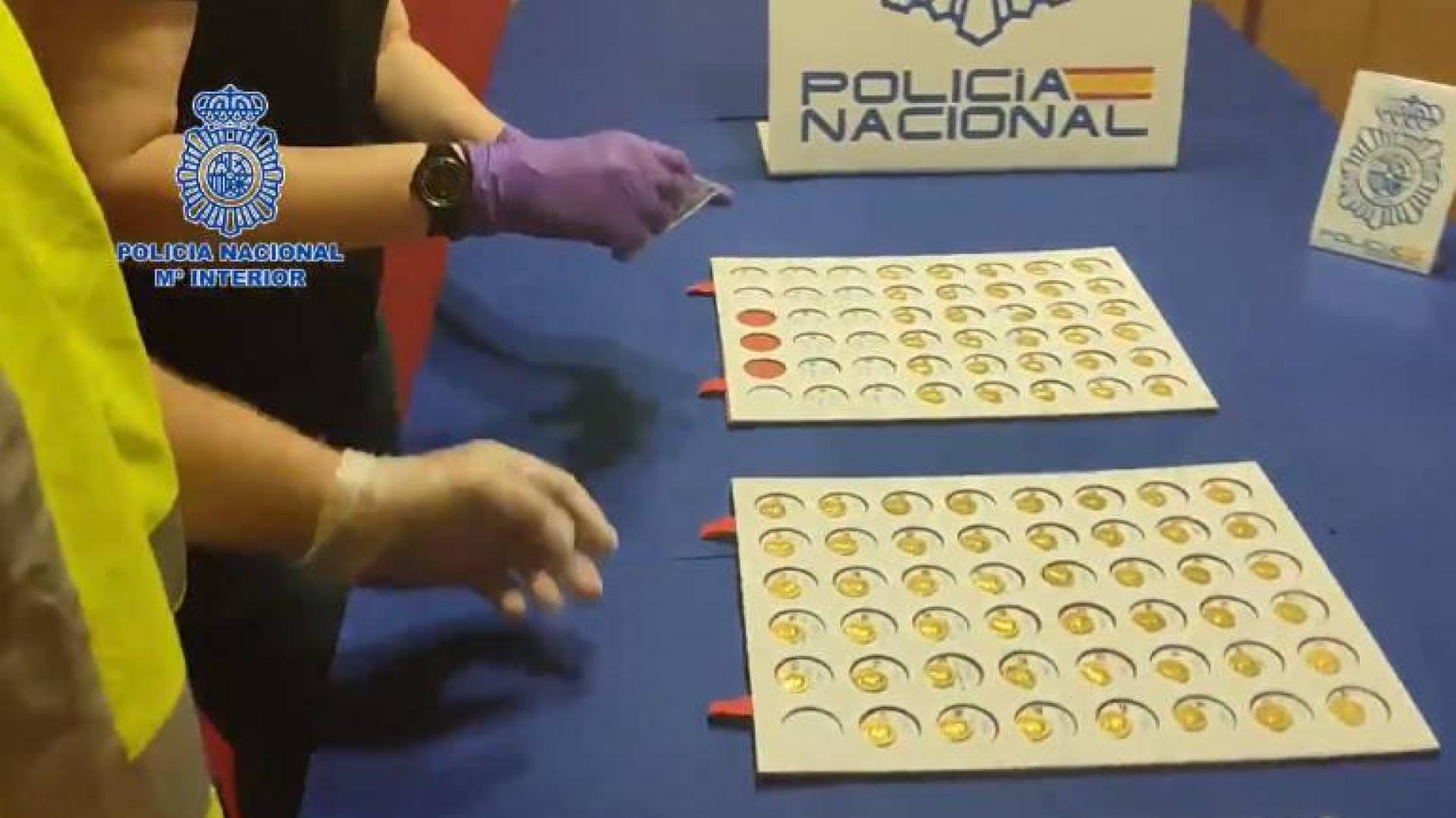 Cuatro detenidos tras recuperar un tesorillo de 90 monedas del Imperio Romano