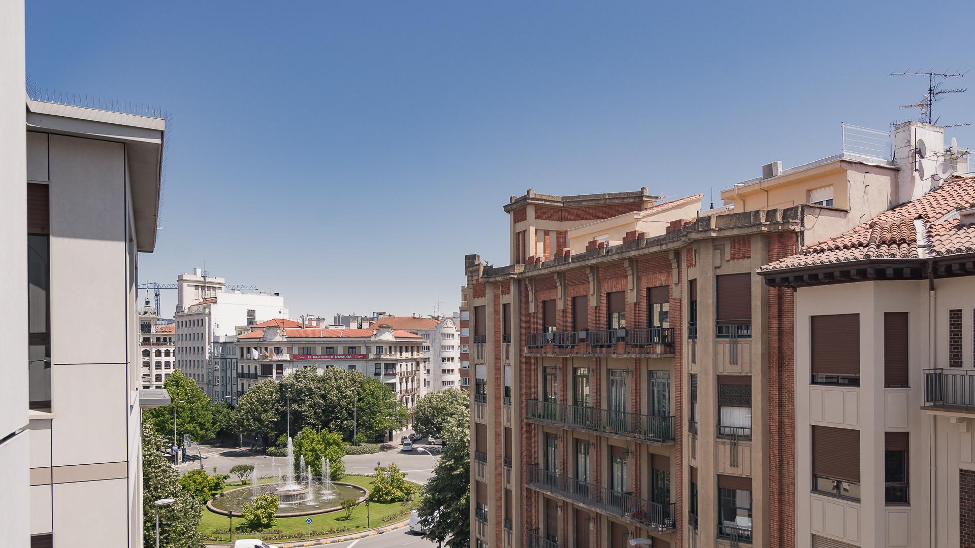 Avenida Zaragoza, junto a Príncipe de Viana