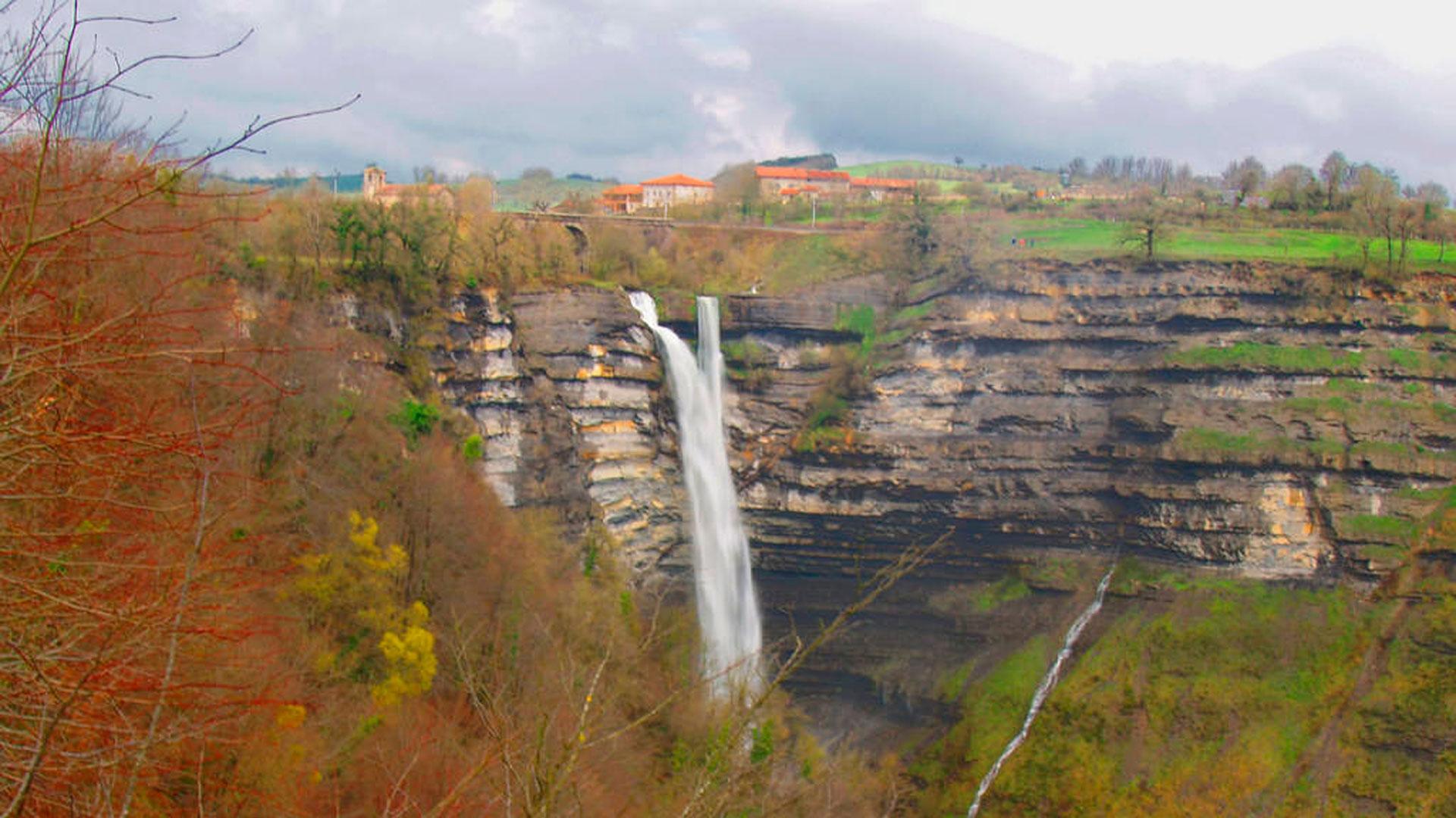 La cascada de Gujuli, en Álava