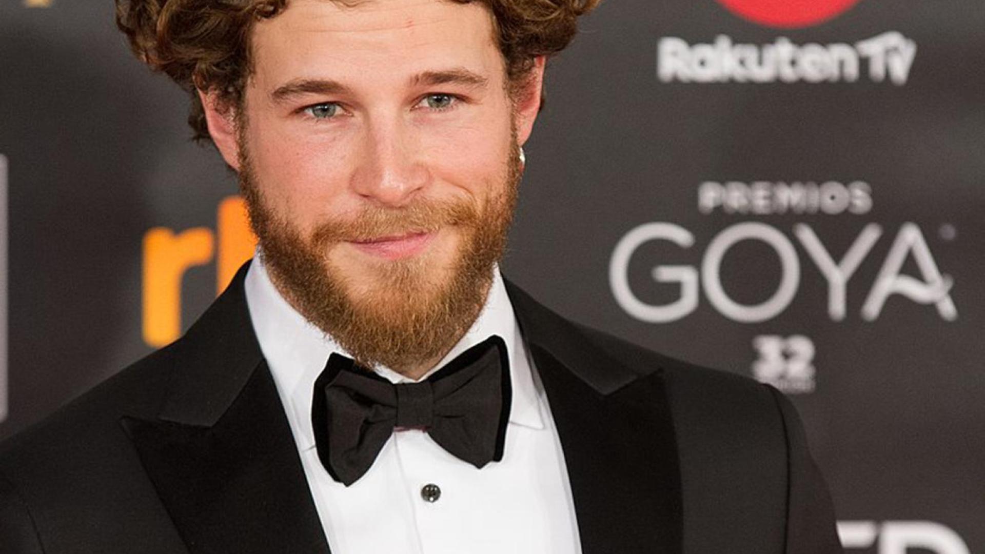 Álvaro Cervantes, en los Premios Goya de 2018.