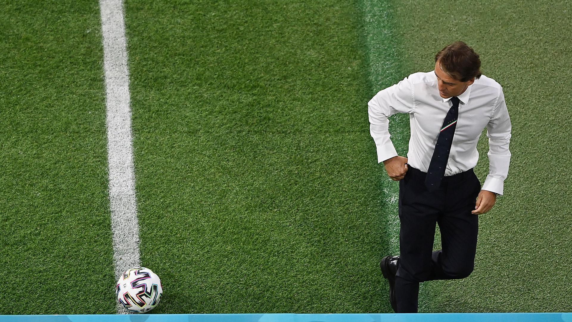 Roberto Mancini durante el partido que enfrentó a Italia con Bélgica