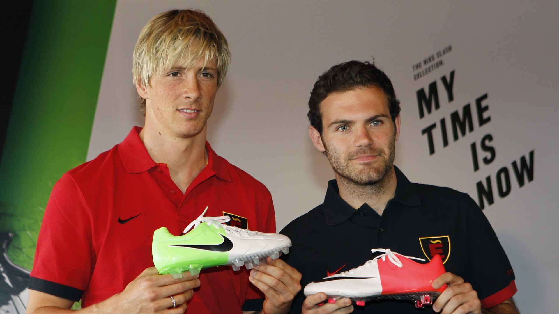 Hernando Torres y Juan Mata, dos jugadores que consiguieron el doblete junto al CHelsea y la selección española