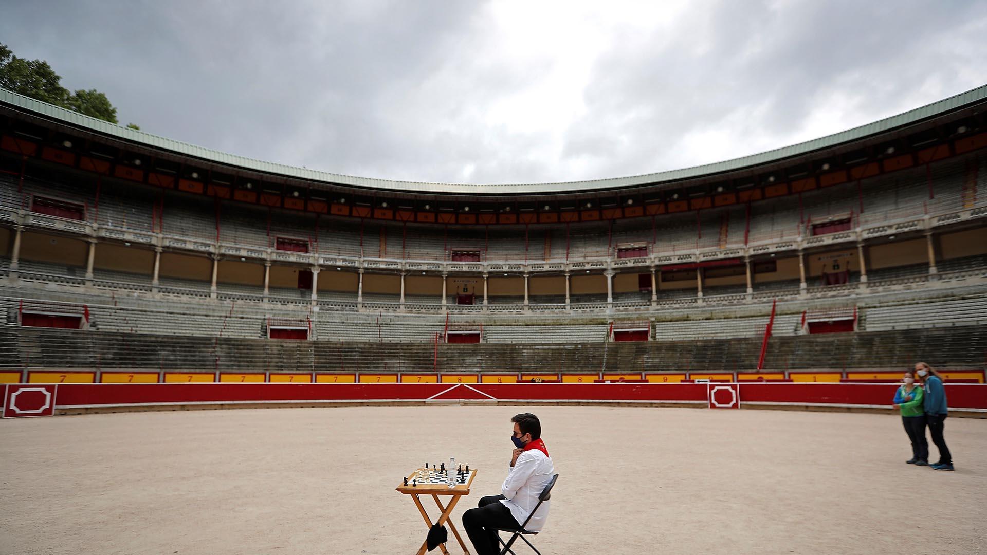 Pamplona acogió el ‘Encierro del ajedrez’ con 6 jugadores compitiendo contra 80 personas