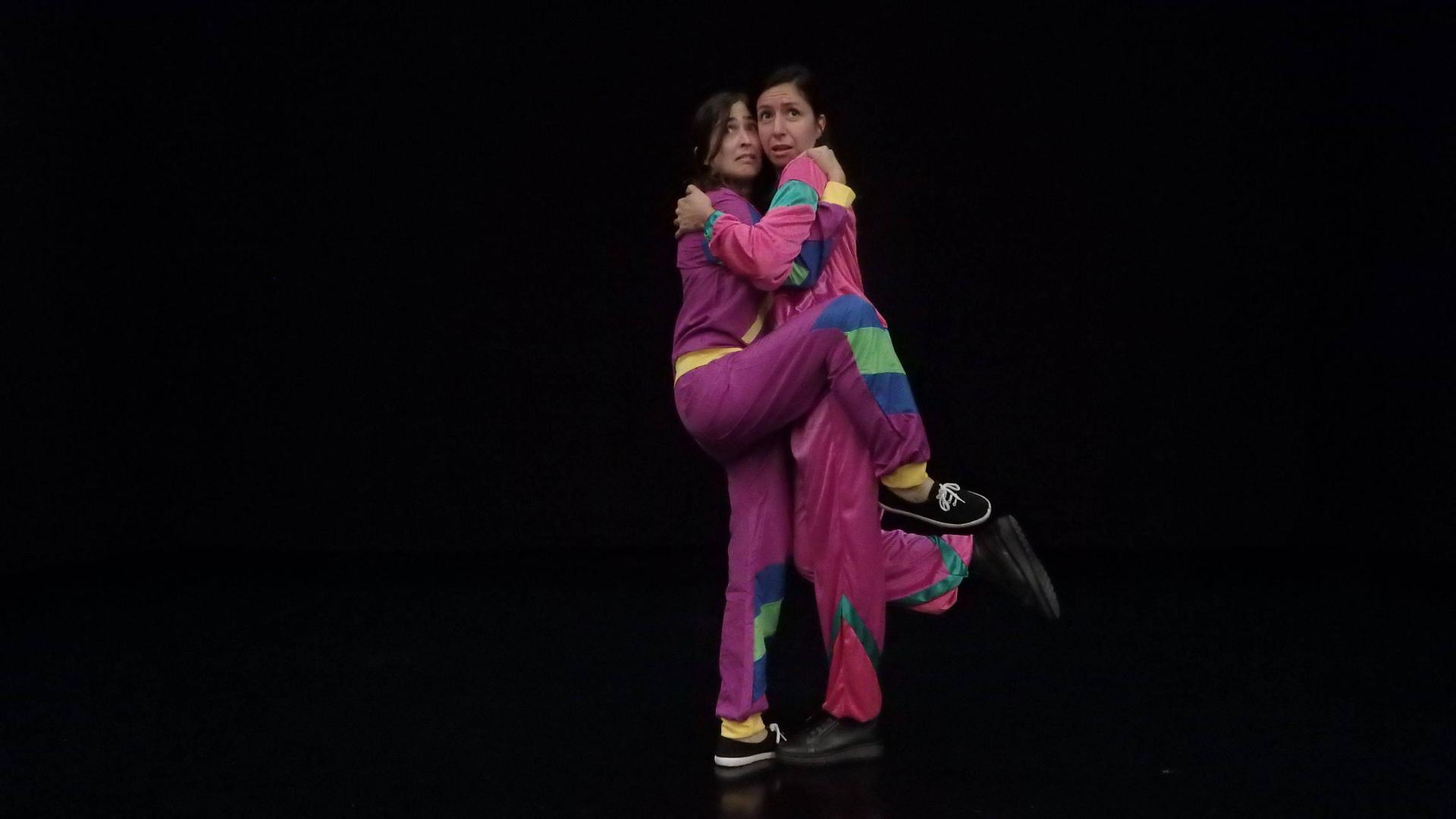 Maitane Perez (izda.) y Maider Lekunberri, en un ensayo de Vacío.