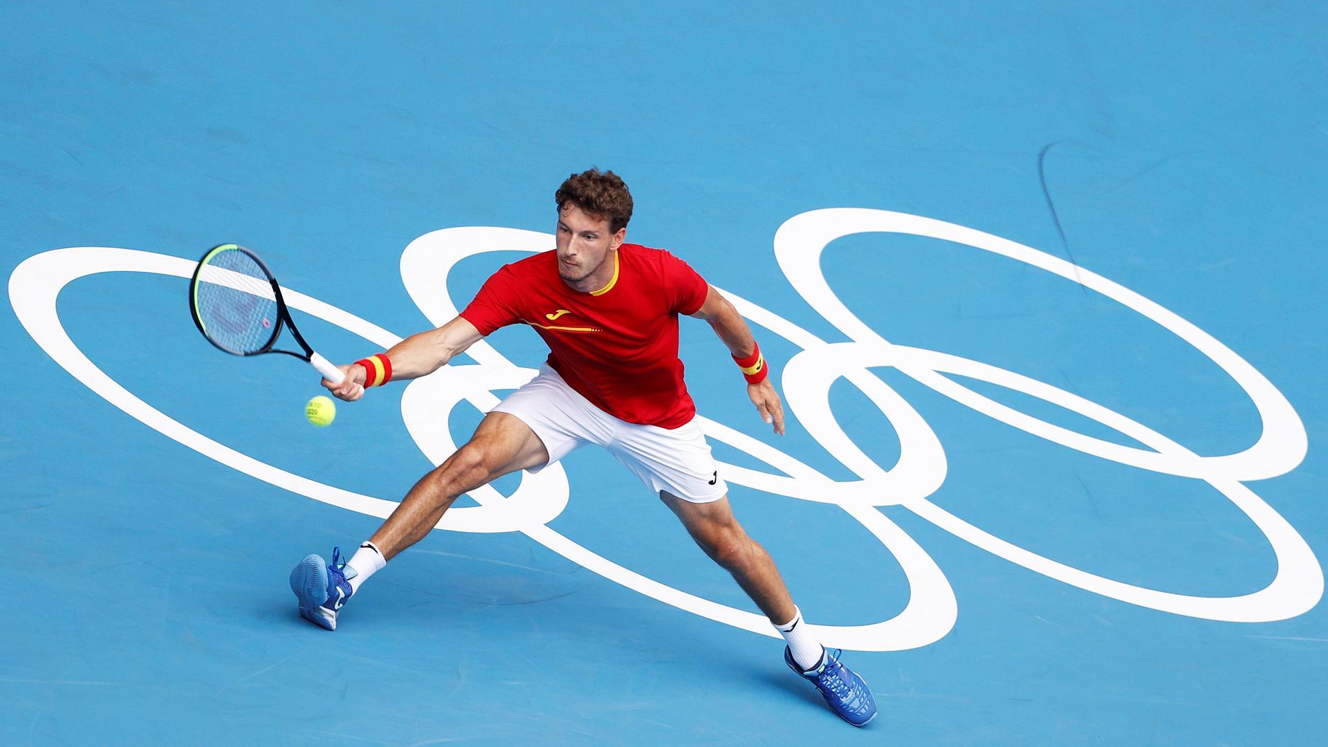 Pablo Carreño devuelve una pelota durante el choque de semifinales contra el ruso Karén Jachánov