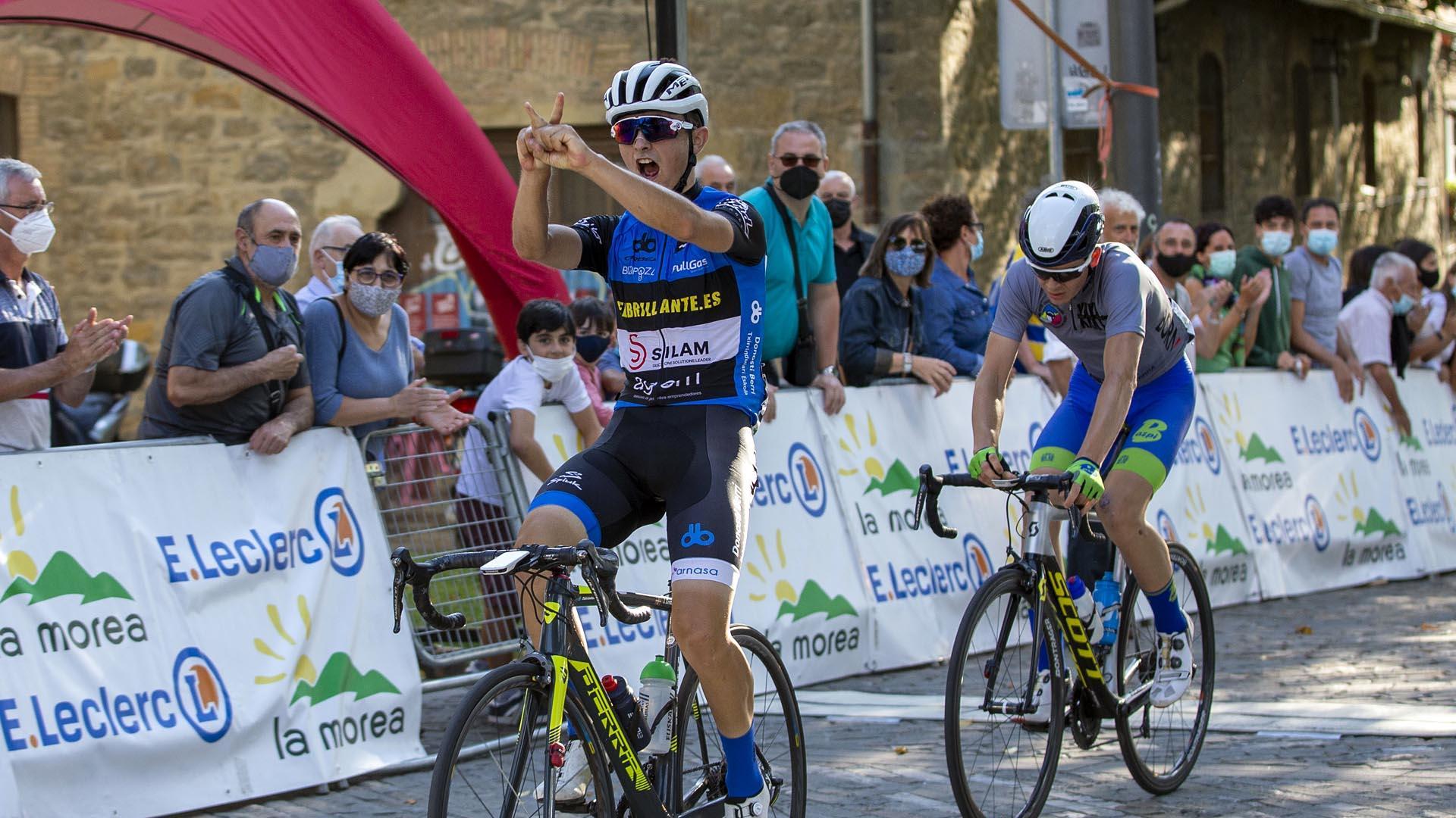 Última etapa de la Vuelta Ciclista Júnior a Pamplona con llegada en El Redín de Pamplona.