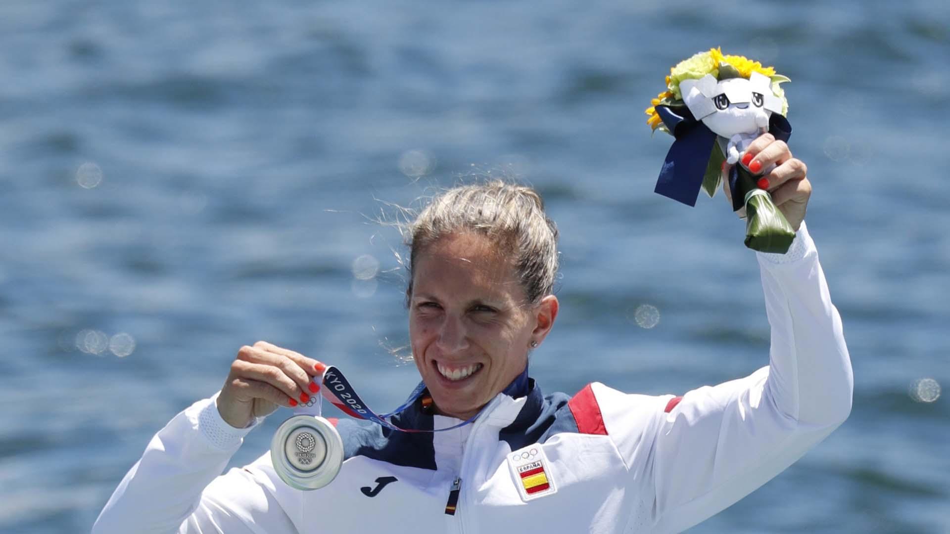 Teresa Portela, feliz con su medalla de plata