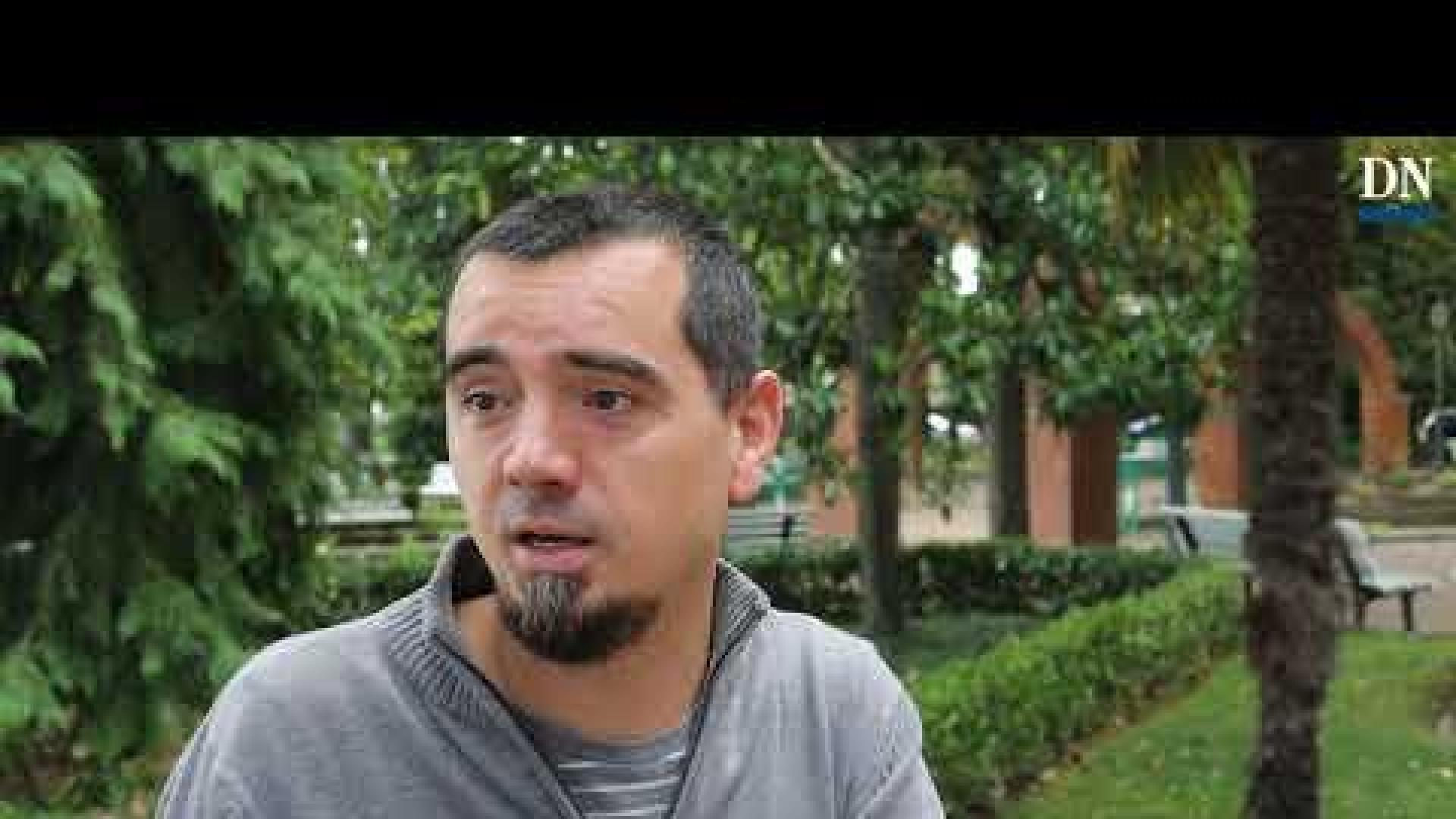 "No piensas en nada, te dejas llevar. La ola tiene mucha más fuerza que tú. Actúas de una manera instintiva. Echas los brazos para agarrarte, pataleas para salir a flote."