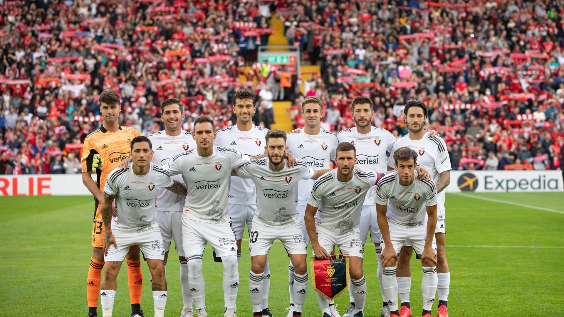 Los jugadores de Osasuna publicaron en sus perfiles sociales diferentes recuerdos de su visita a Anfield