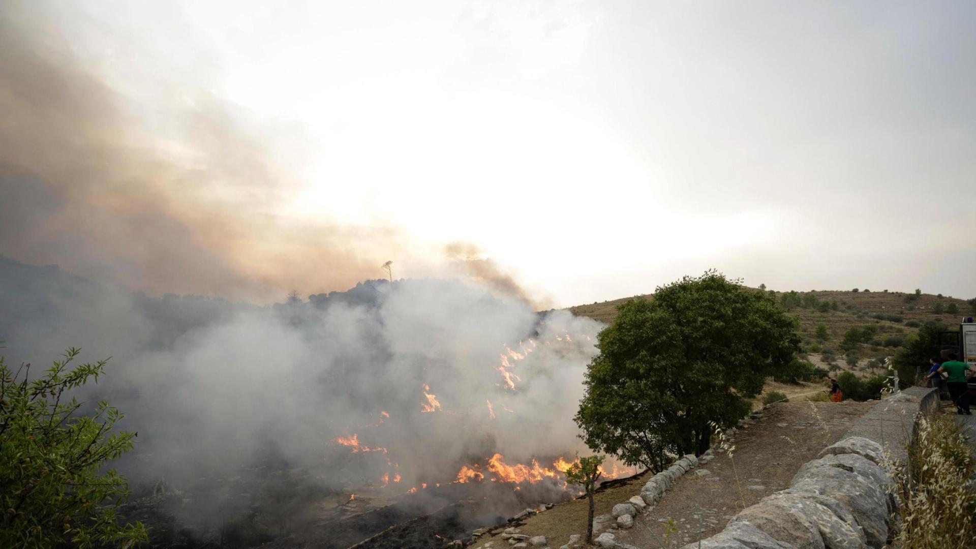 Uno de los incendios activos en Italia