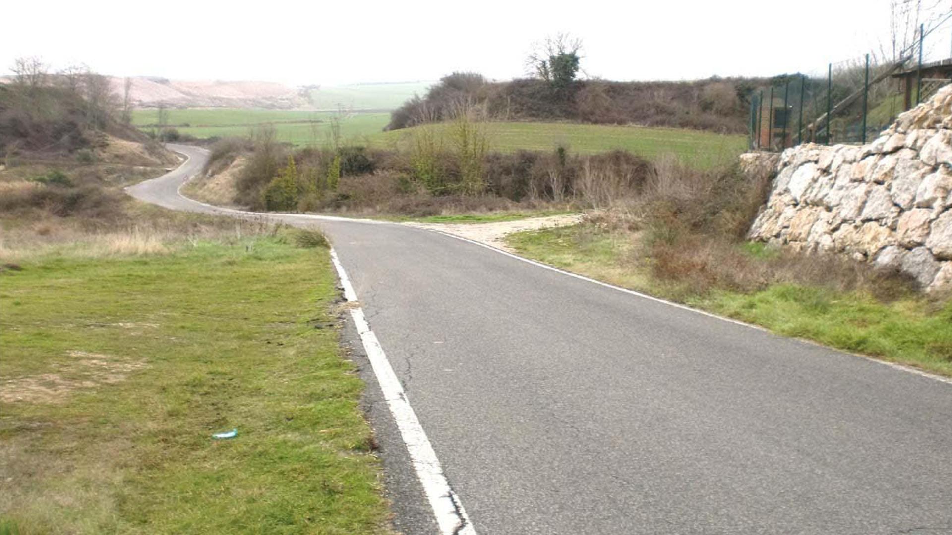 Intersección  e la carretera Esparza-Salinas de Pamplona con la vía NA-6000