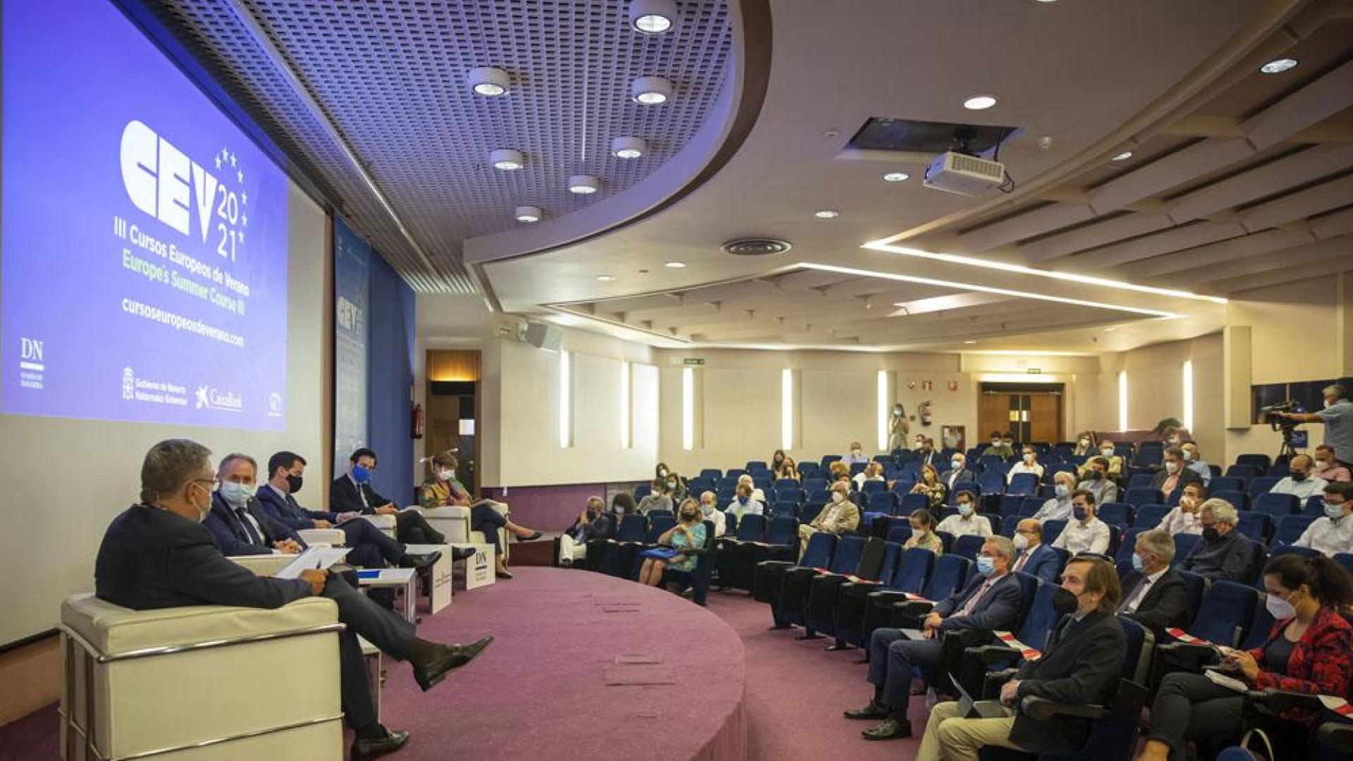 Un momento del acto de inauguración de los III Cursos de Verano
