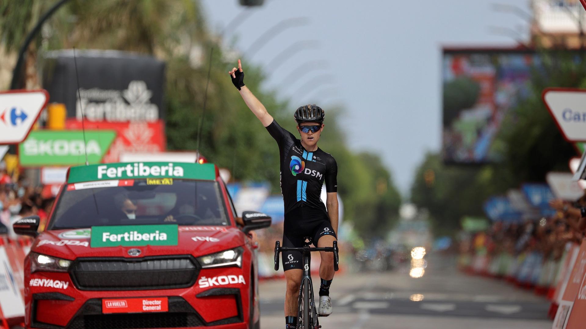 Storer celebra su victoria en la décima etapa de la Vuelta a España