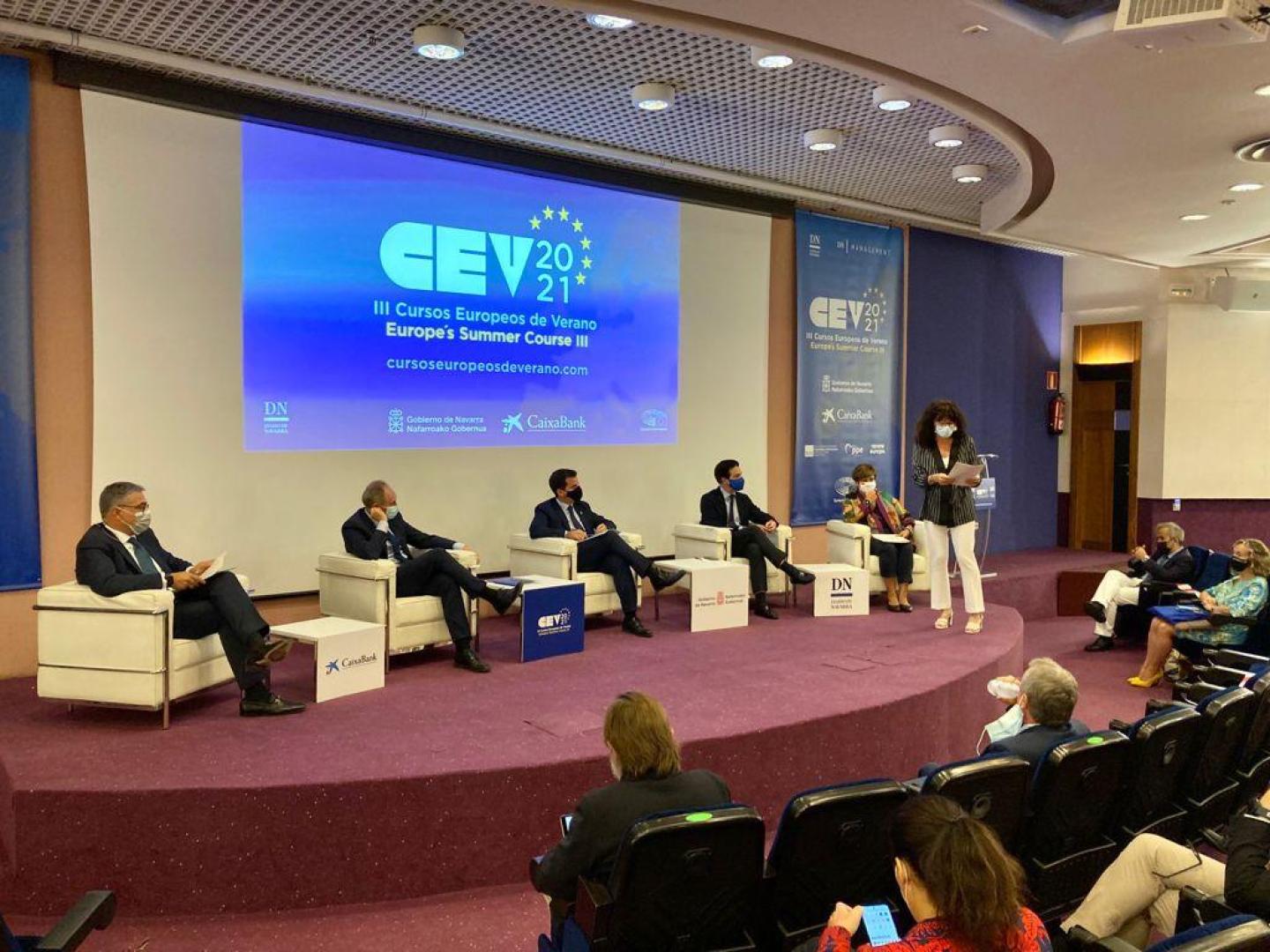 Resumen de la primera jornada de los Cursos Europeos de Verano
