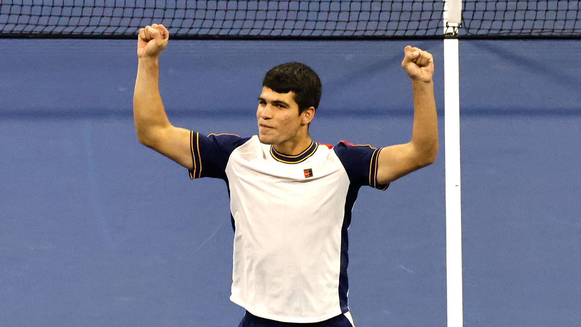 Carlos Alcaraz celebra su victoria ante Gojowczyk