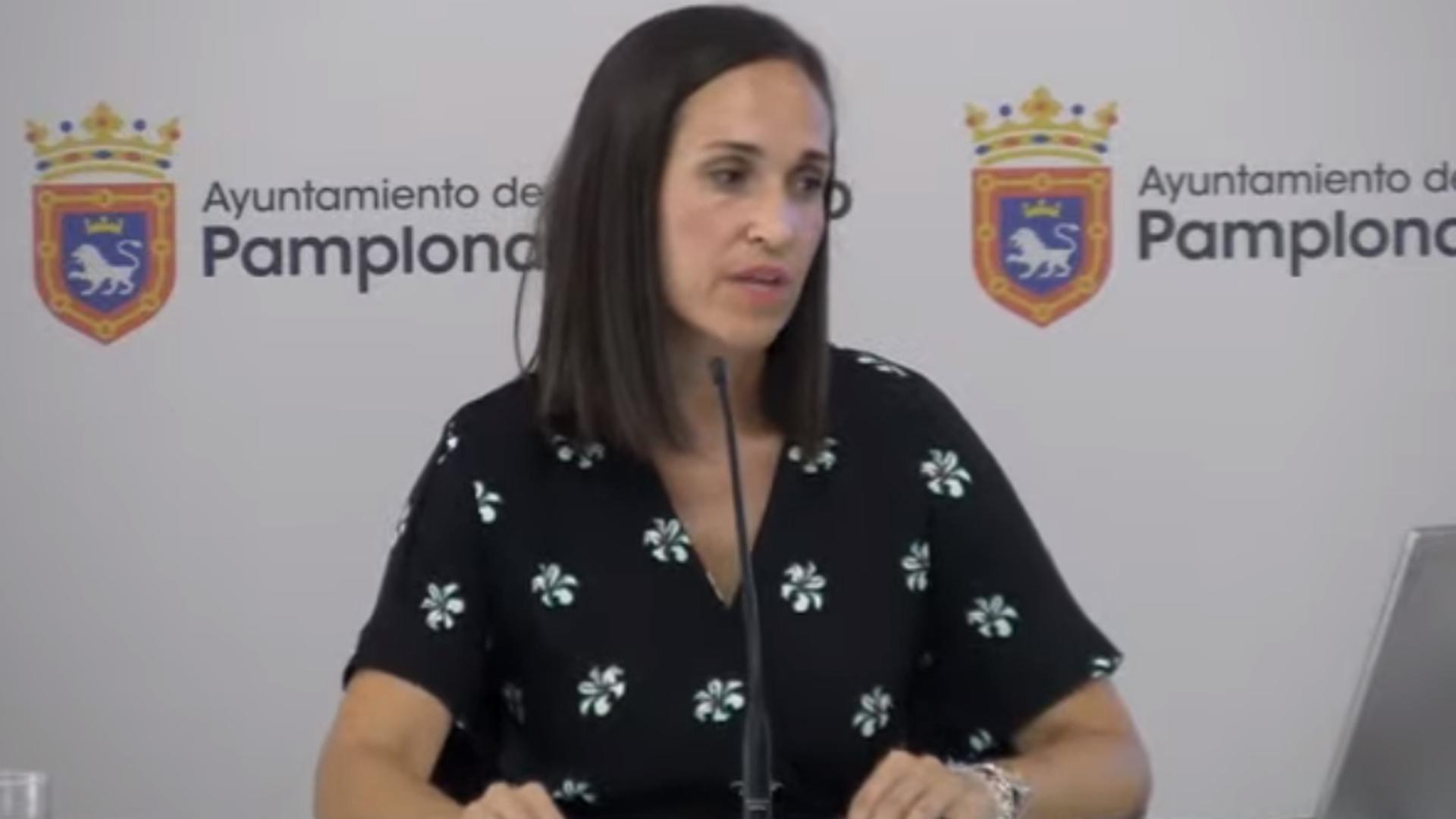 María Echávarri, concejala delegada de Servicios Generales en el Ayuntamiento de Pamplona, durante la rueda de prensa