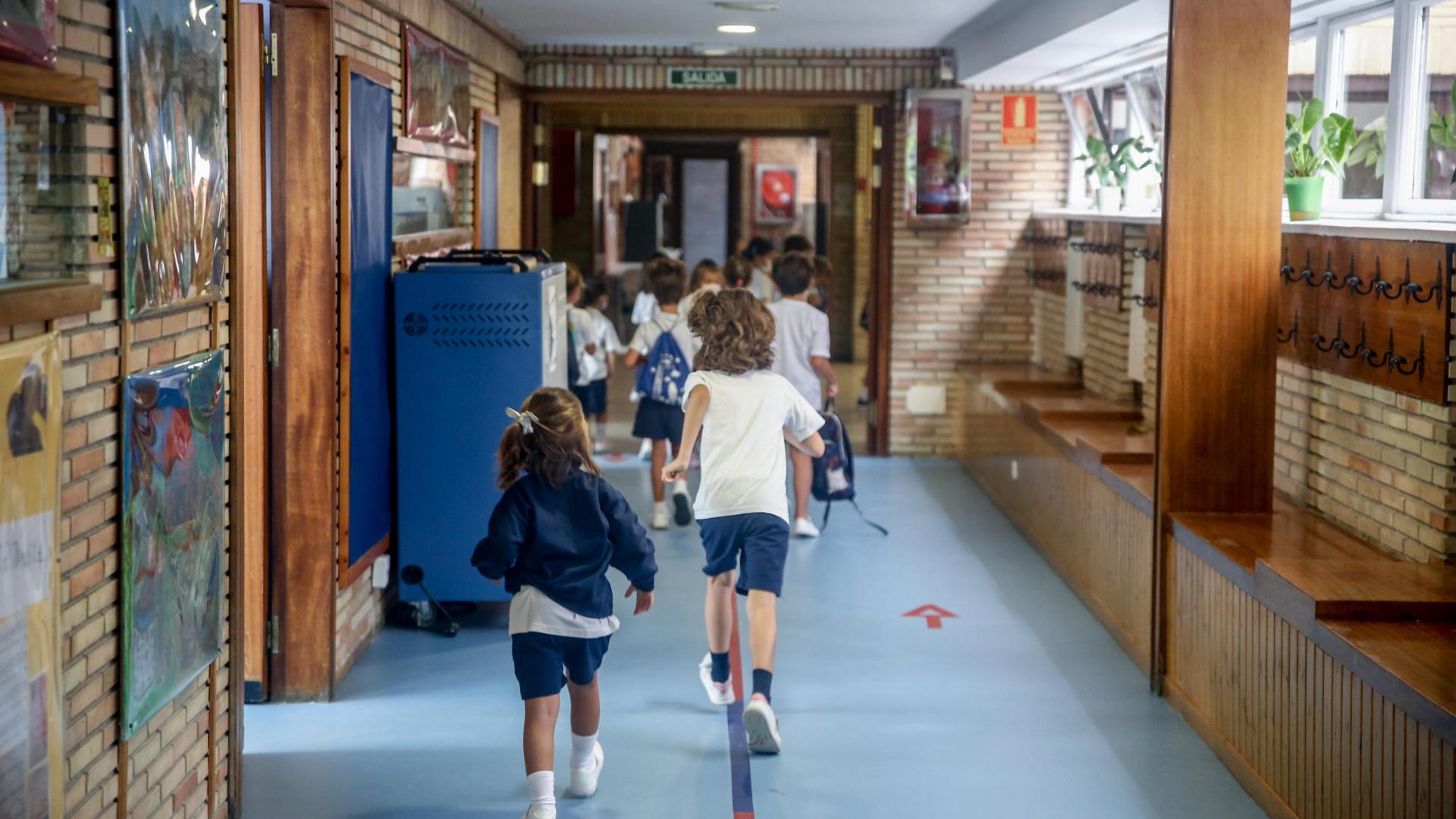 Varios niños en un colegio
Ricardo Rubio / Europa Press
06/09/2021