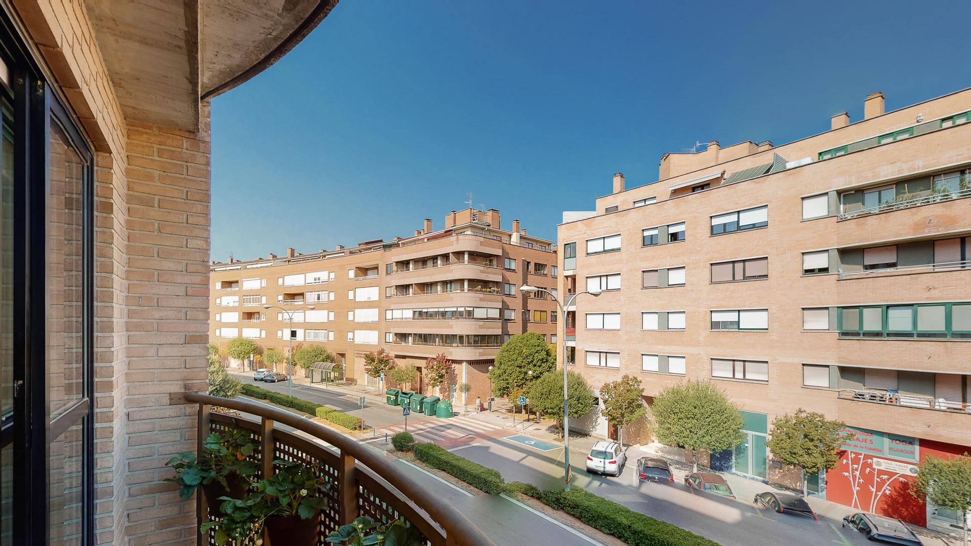 Un piso para entrar a vivir en el Lago de Barañáin
