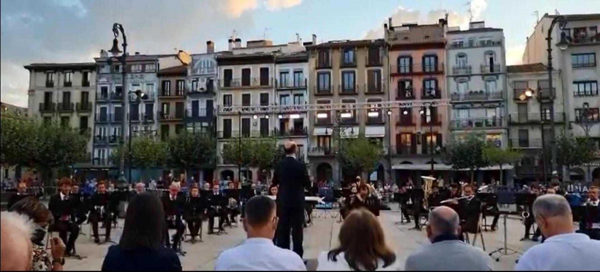 Concierto de La Pamplonesa en la Plaza del Castillo