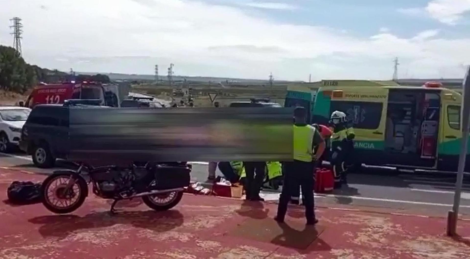 Vídeo del choque entre un motorista y un tractor en Valtierra.