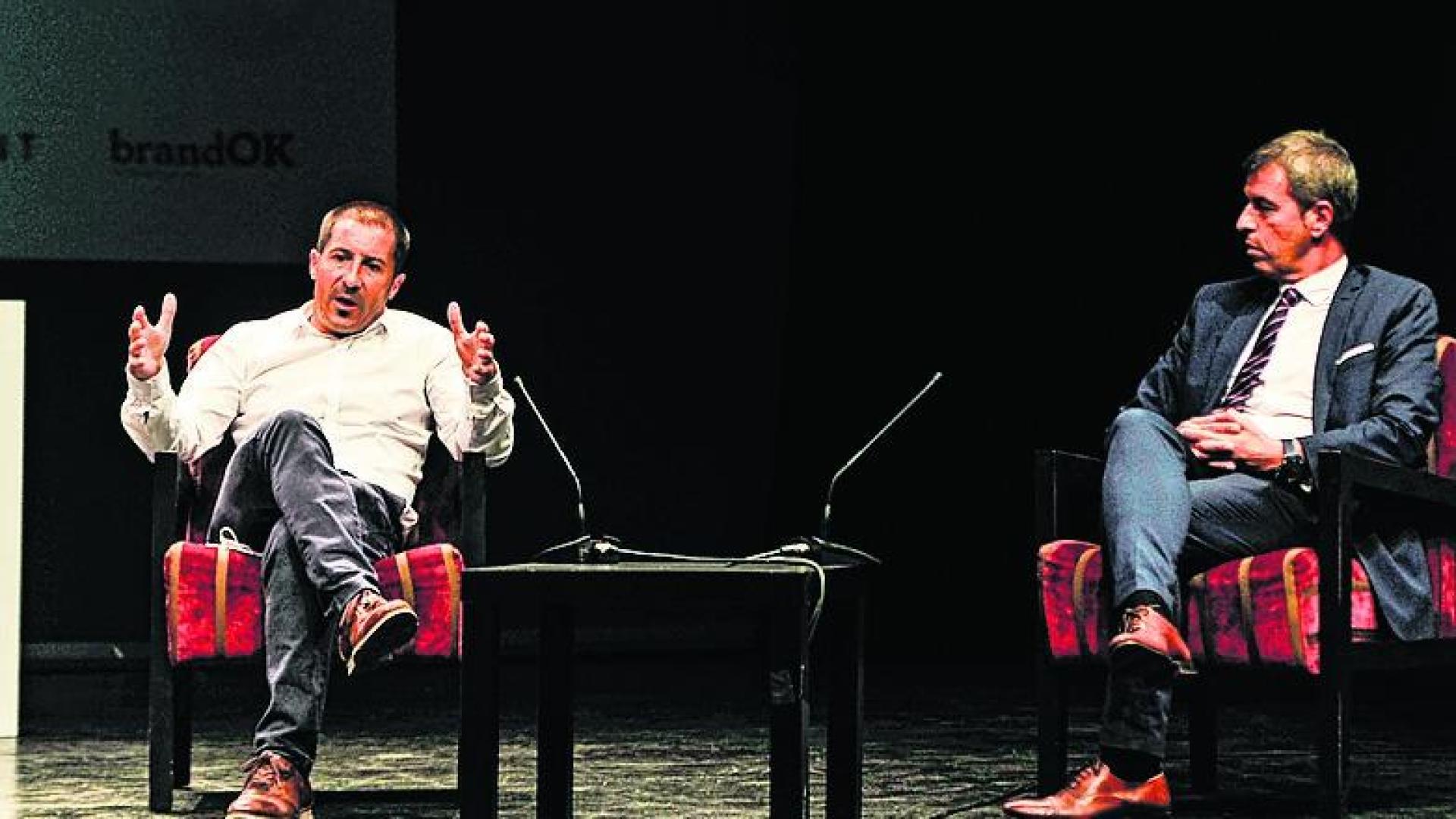 Juan Carlos Castillo (izda.) y Pello Bayona, de Laboral Kutxa. 	a. galdona
