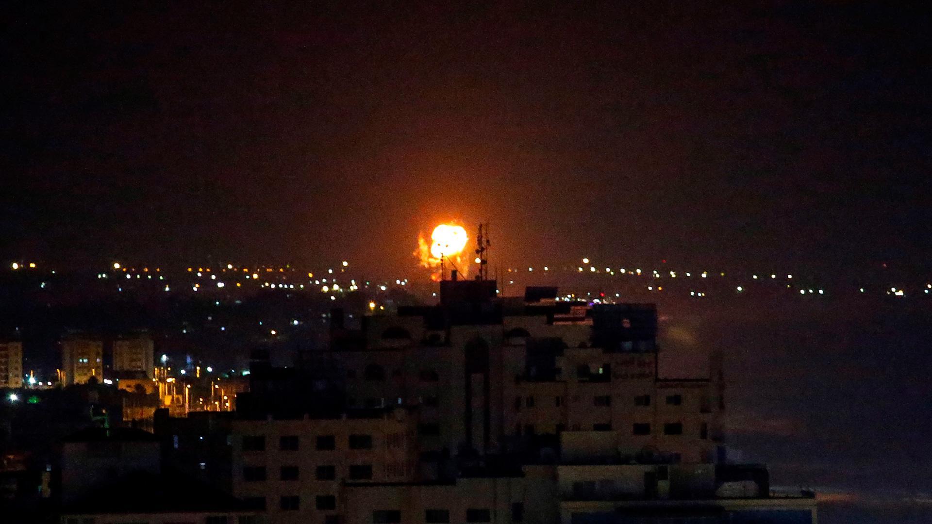 Los ataques israelíes se llevaron a cabo con aviones de combate y contra lo que un portavoz del Ejército describió como "objetivos militares" de Hamás