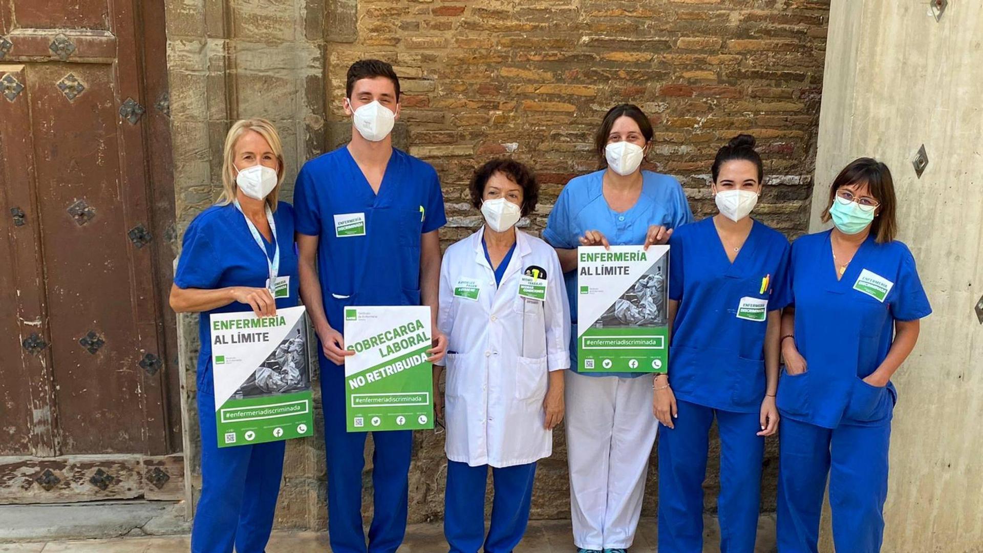 Concentración del colectivo de enfermeras en el centro de salud Tudela Oeste (Gayarre)