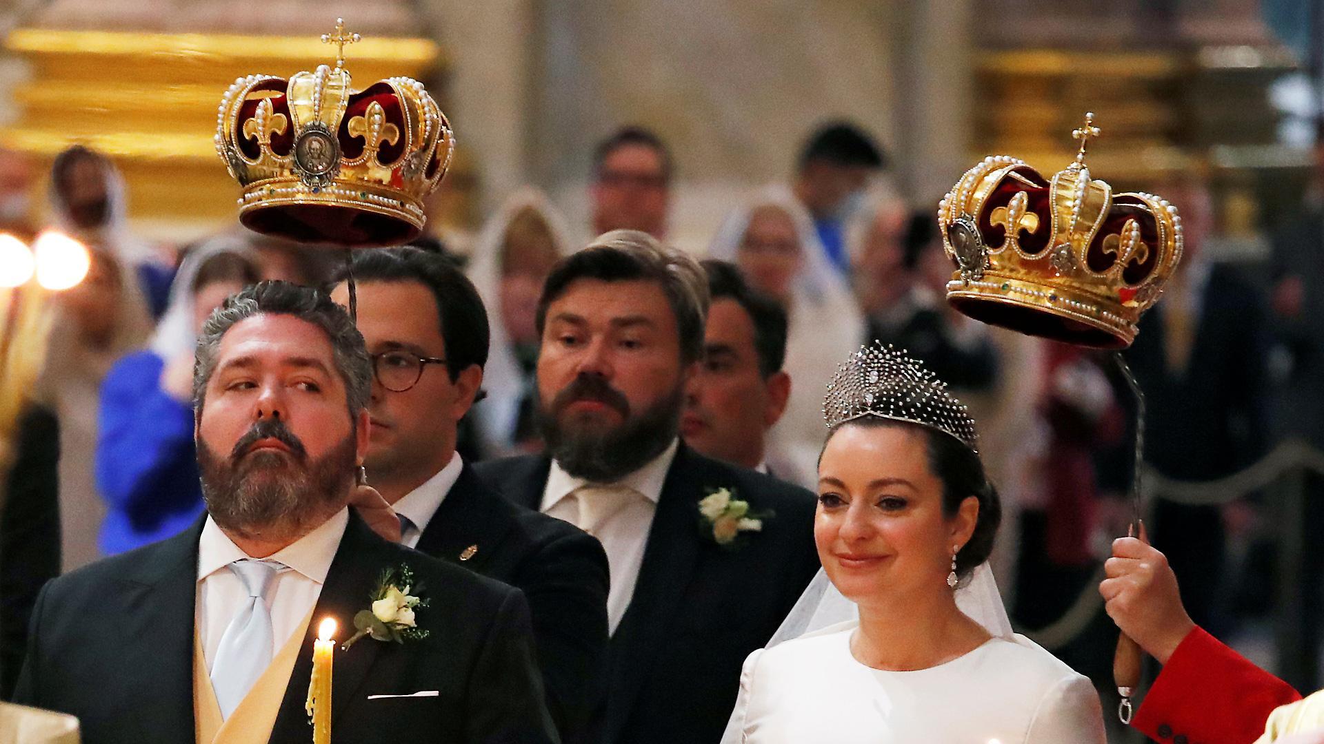 El gran duque Jorge de Rusia, en su boda con la italiana Rebecca Bettarini (Victoria Románova tras la conversión a la Ortodoxia)
