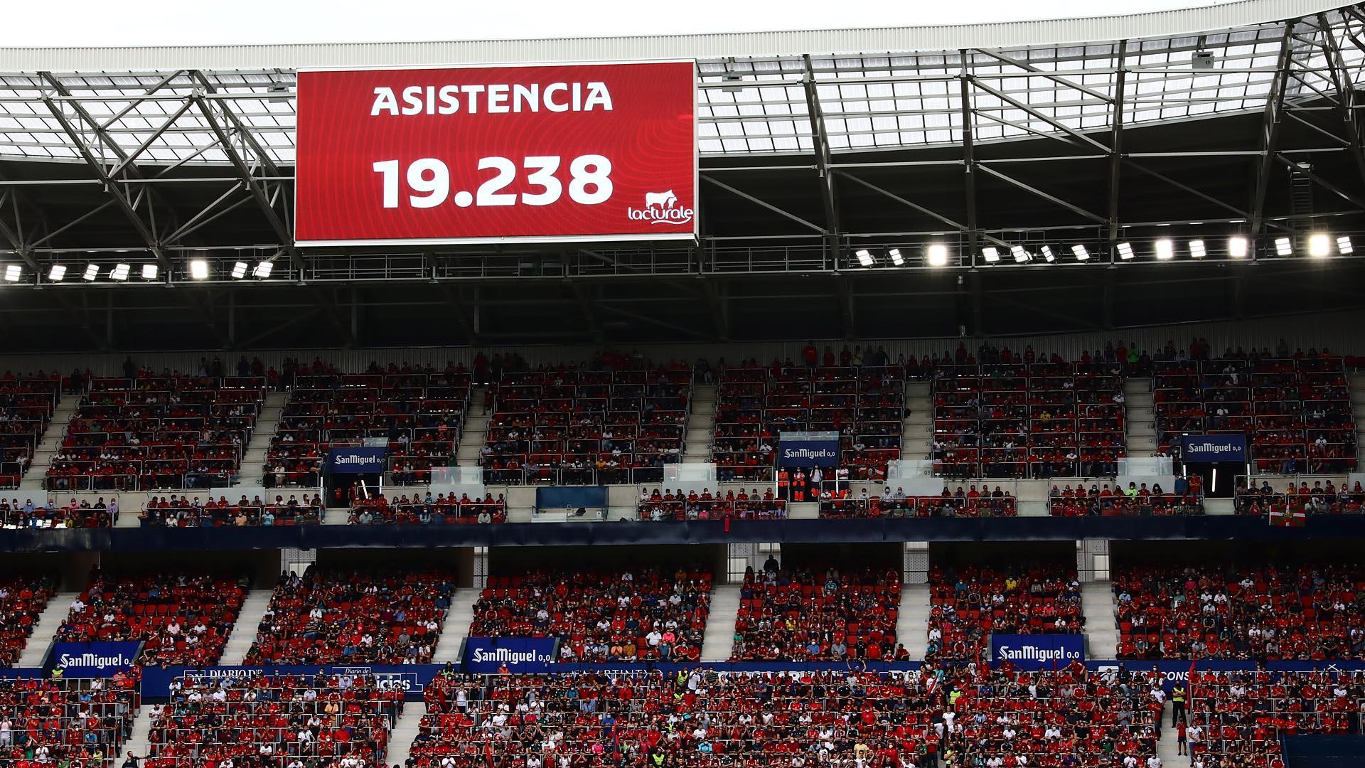 Fotos del partido Osasuna-Rayo Vallecano en El Sadar.