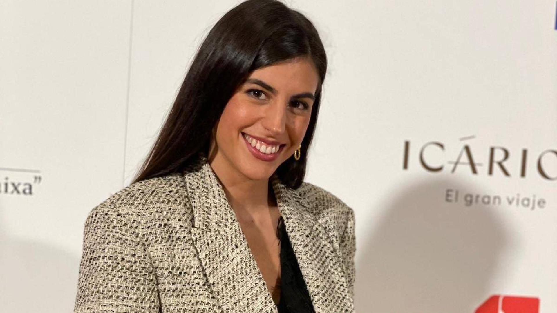 La pamplonesa Leire Remírez Lizarraga (29 de enero de 1990) en CaixaForum con el galardón
