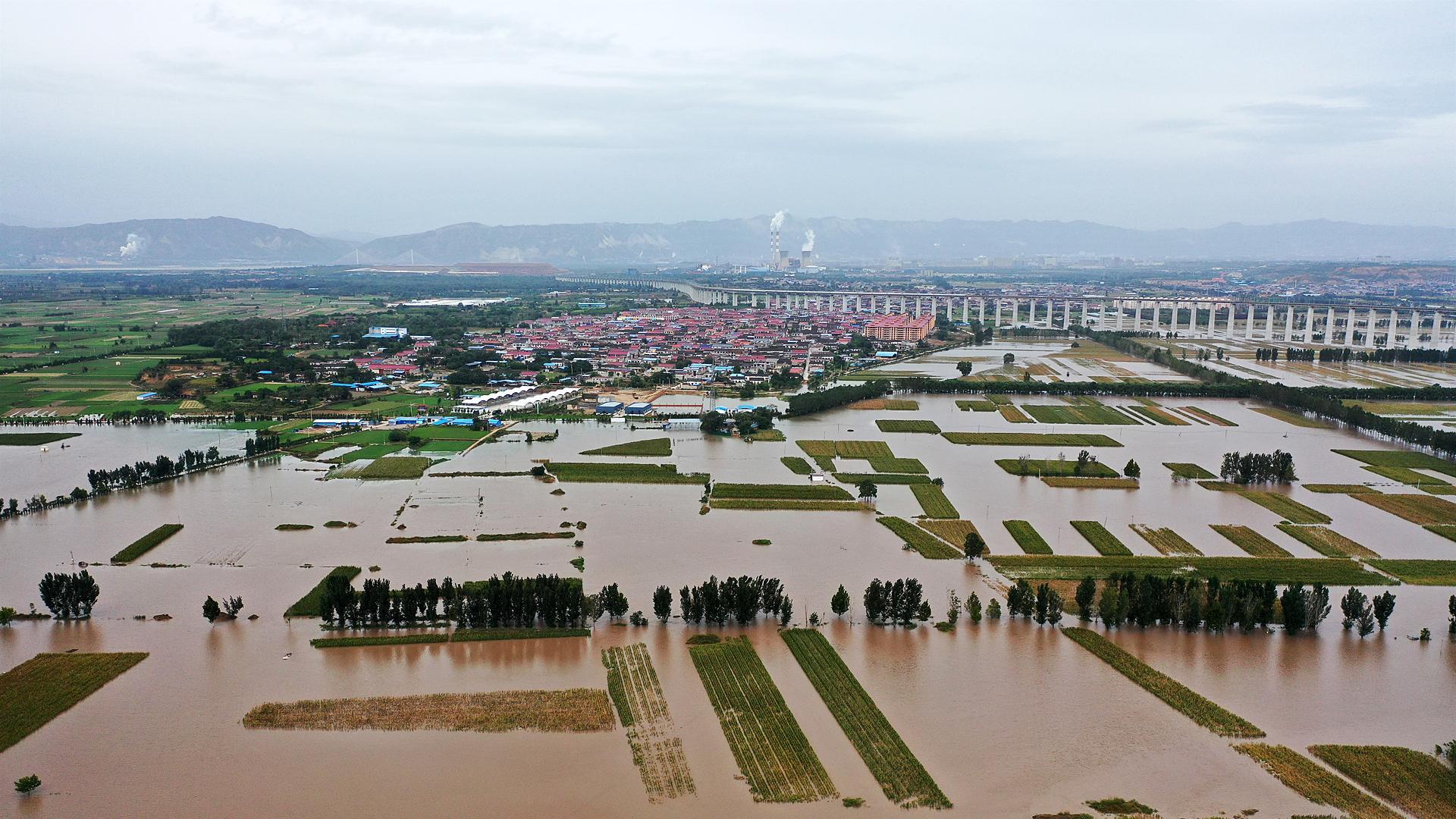 Inundaciones y desbordamiento del río Amarillo en la provincia de Shanxi, en el norte de China