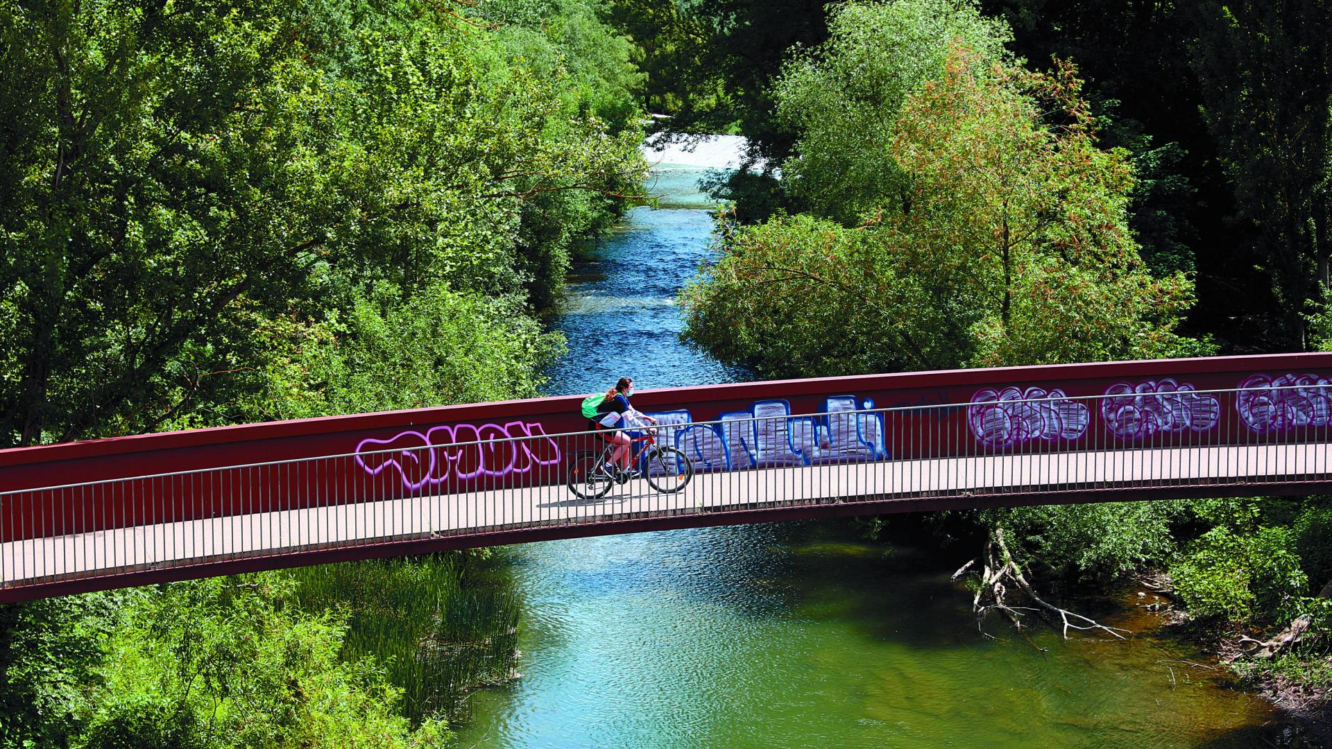 La convivencia entre ciclistas y peatones va enfocada a ser una realidad más pronto que tarde