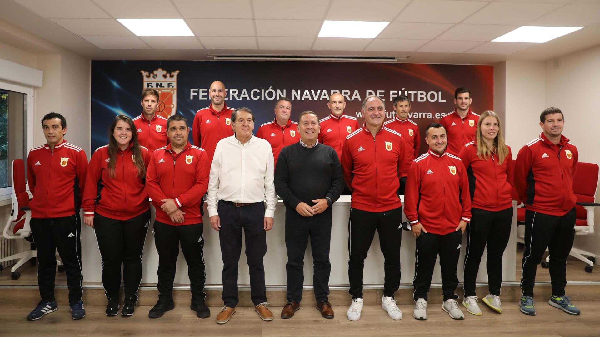 LOS CUERPOS TÉCNICOS La FNF presentó a los integrantes de los cuerpos técnicos de las selecciones navarras