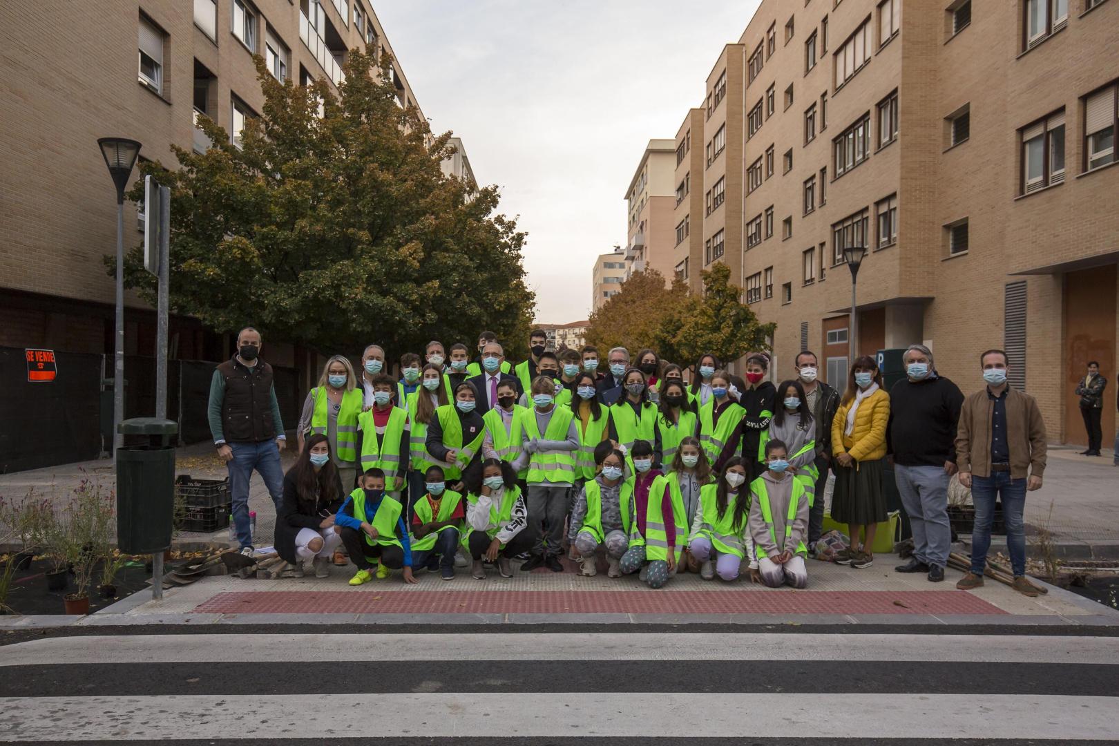 Plantación del alumnado de los colegios Rochapea y La Compasión Escolapios