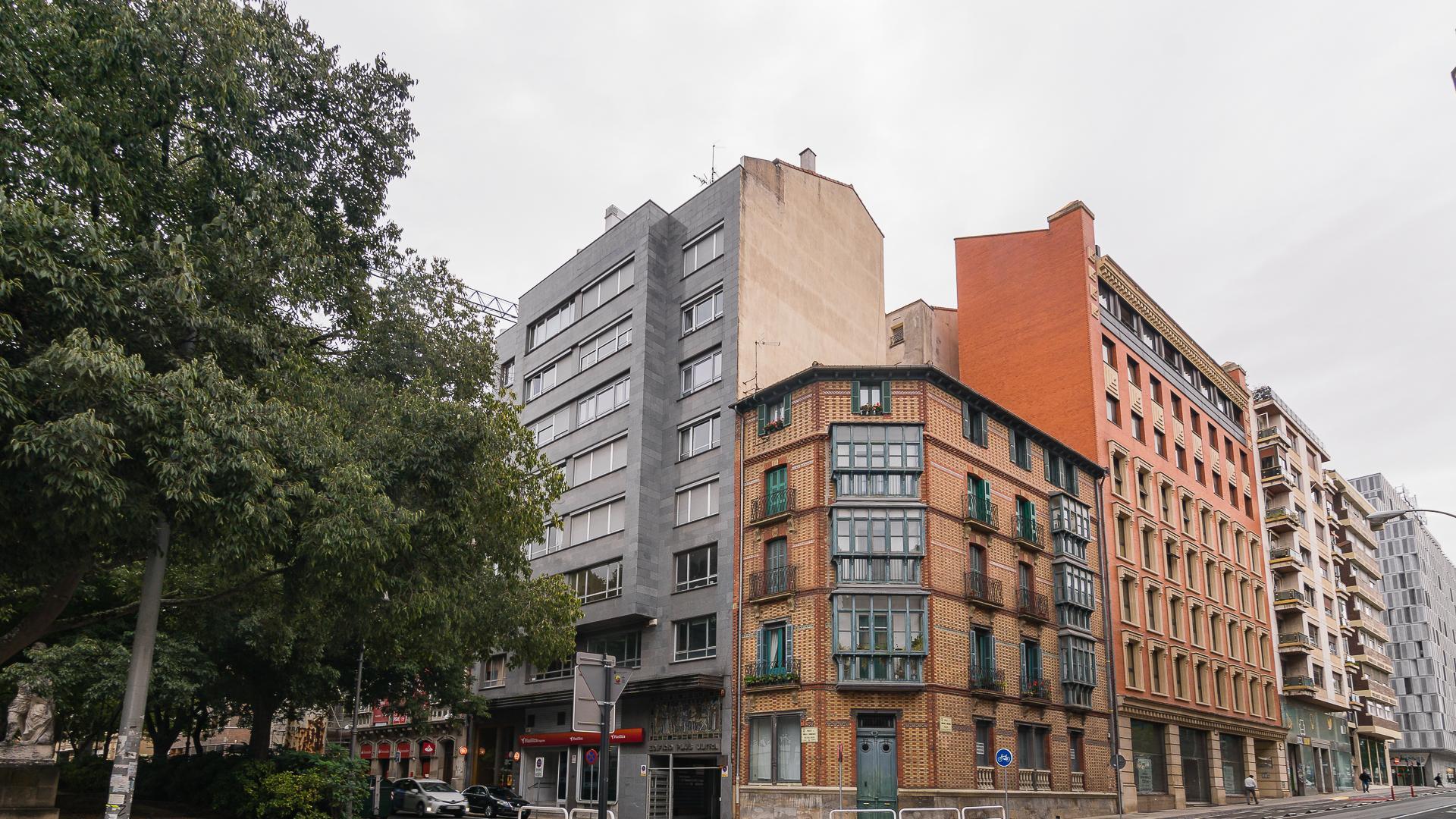 Gran piso en el paseo Sarasate, con garaje