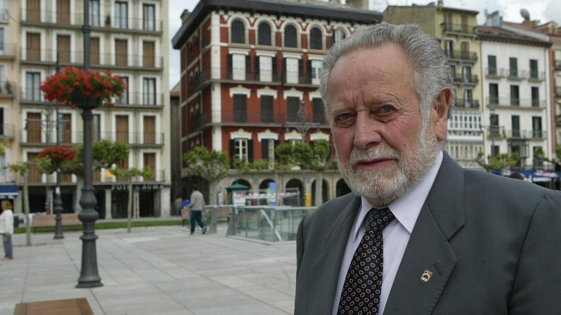 Ángel Ciprés Esparza