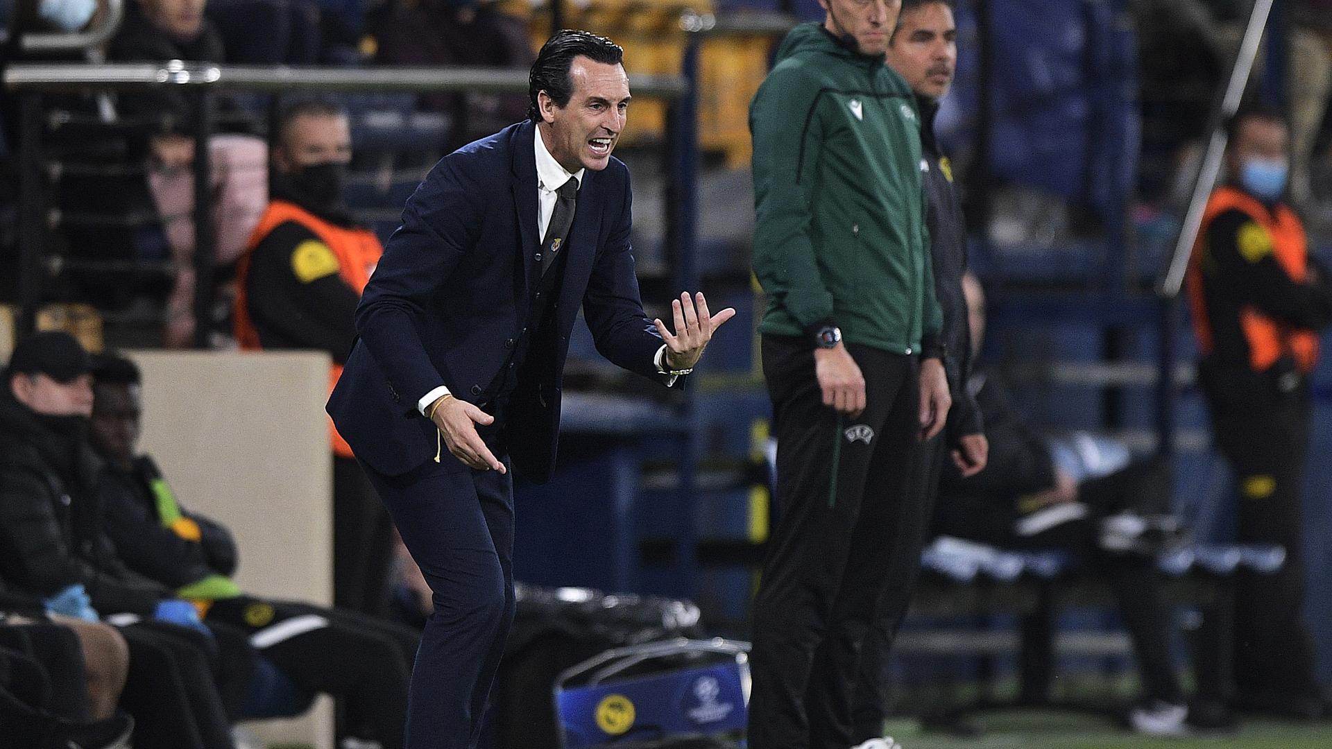 Unai Emery dirige al Villarreal durante el choque de Champions contra el Young Boys en el estadio de La Cerámica