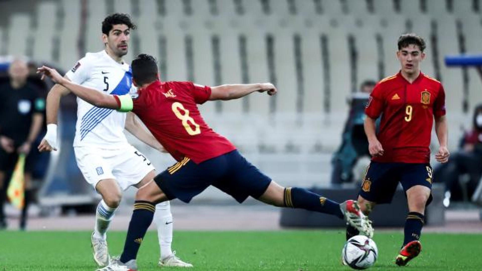 Bouchalakis, Koke y Gavi, en el partido de este jueves