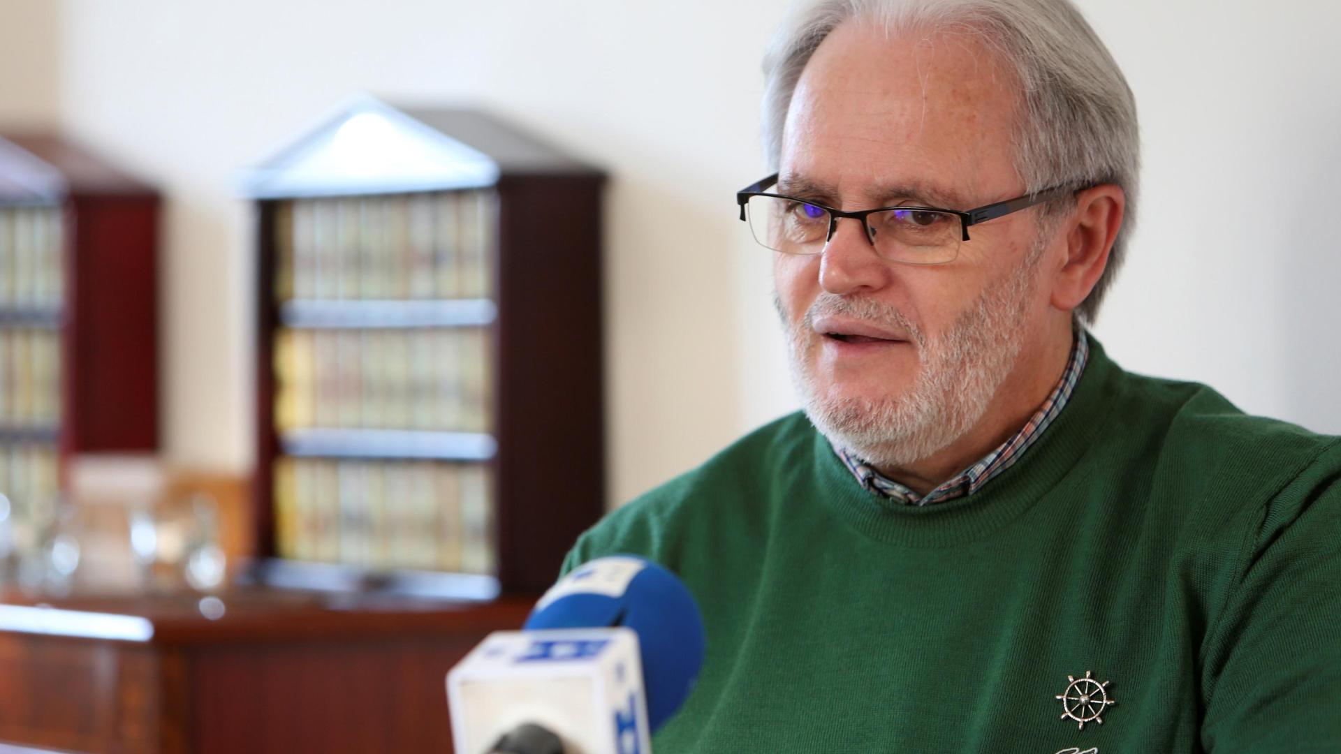 José Manuel Blanco Castro, cuyo pseudónimo literario es Manel Monteagudo