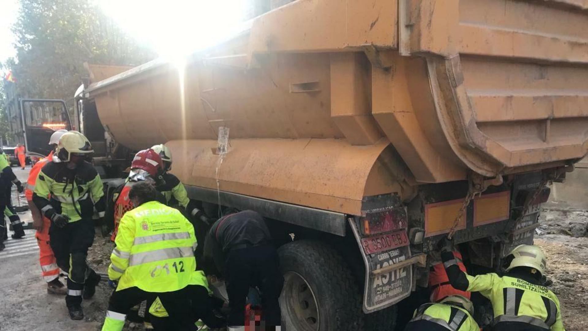 Labores para desatrapar al trabajador