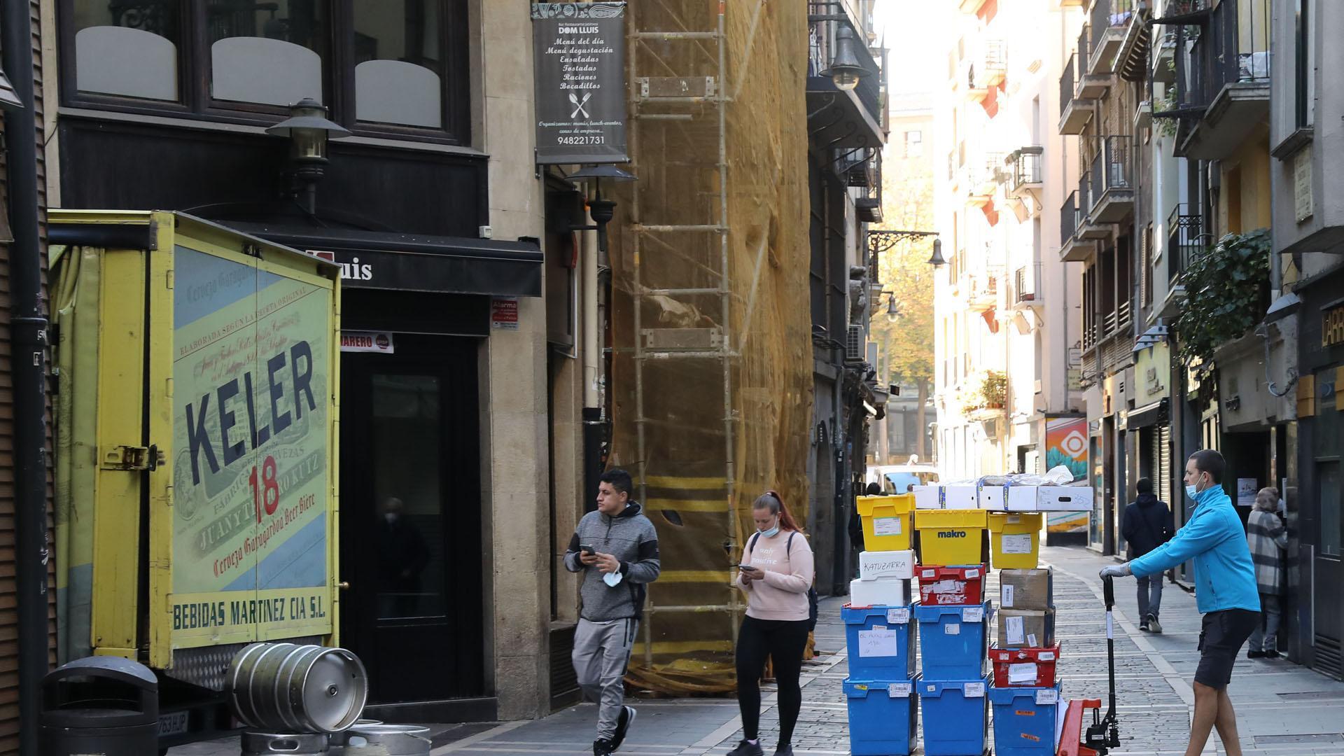 Los positivos diarios continúan por encima del centenar en la Comunidad foral