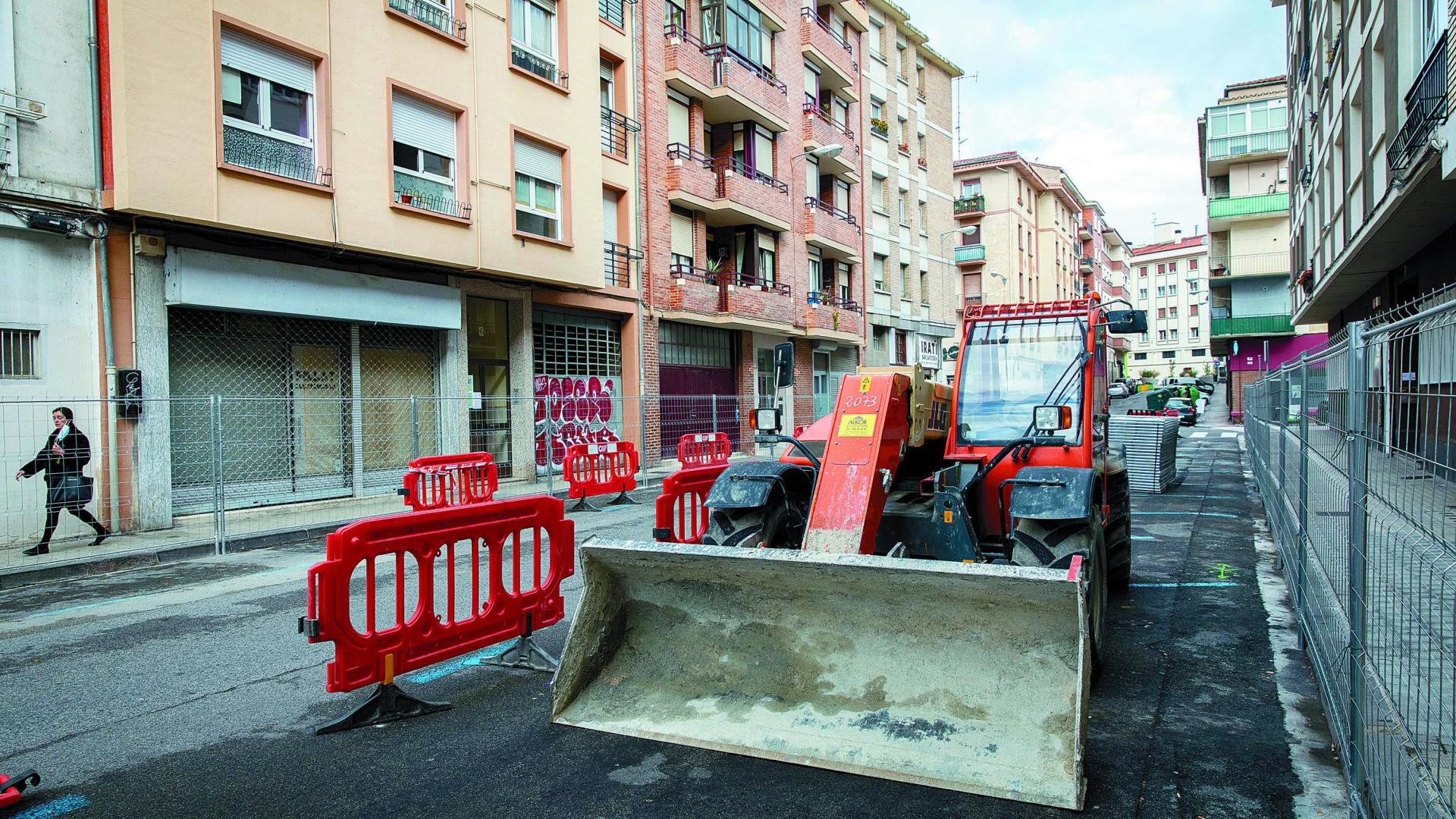 Aspecto que presentaba ayer la calle en la intersección de Río Irati