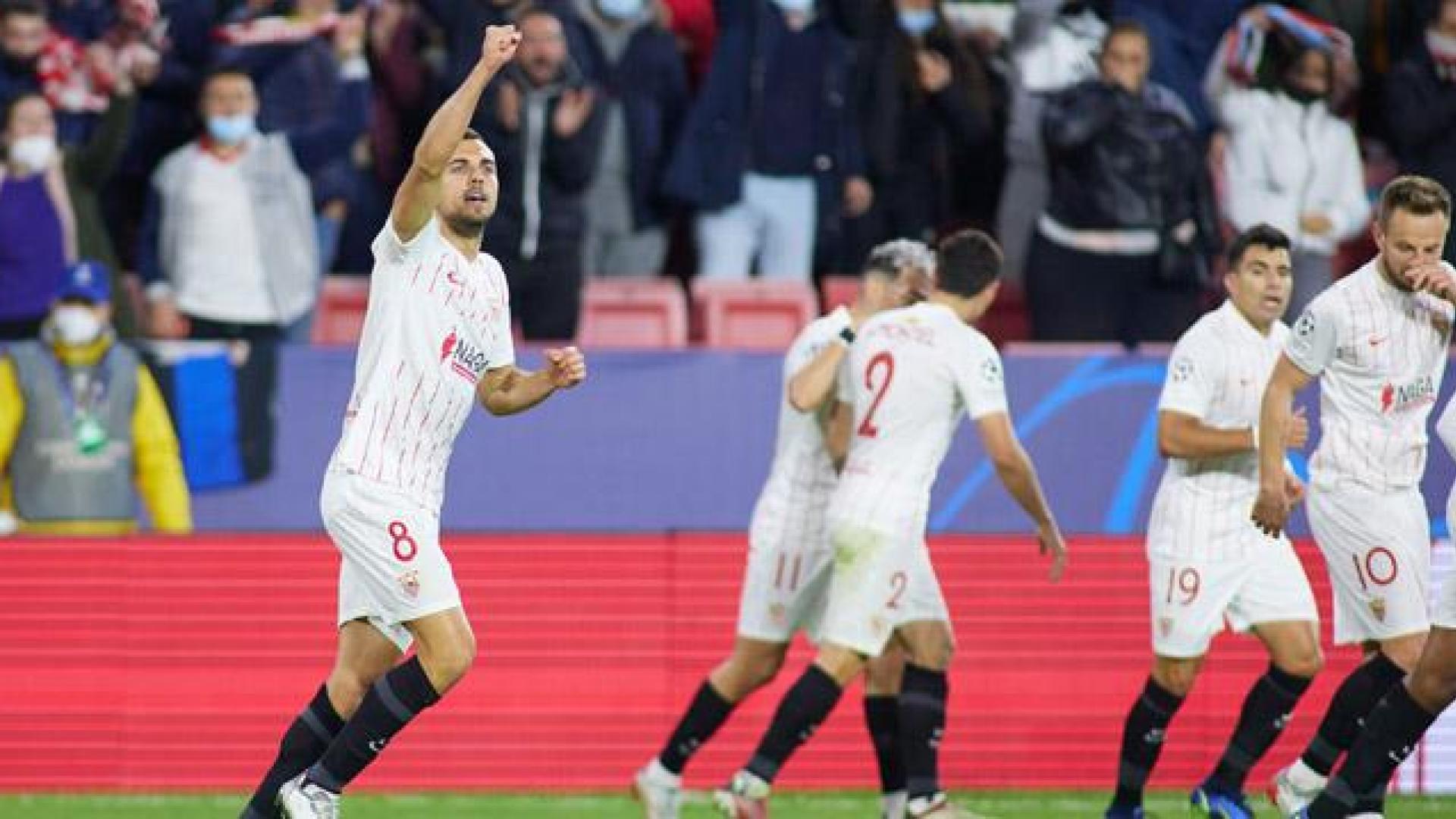 Joan Jordan celebra el primer gol del Sevilla