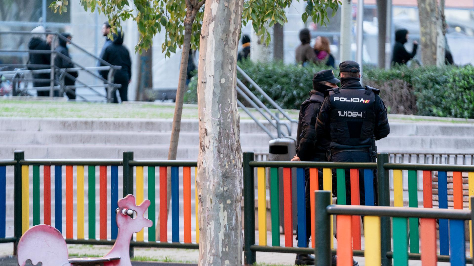 Imagen de archivo de dos policías nacionales en Madrid