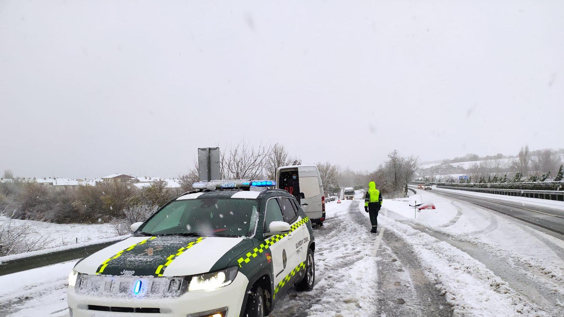 La Guardia Civil, en uno de los accidentes de este domingo
