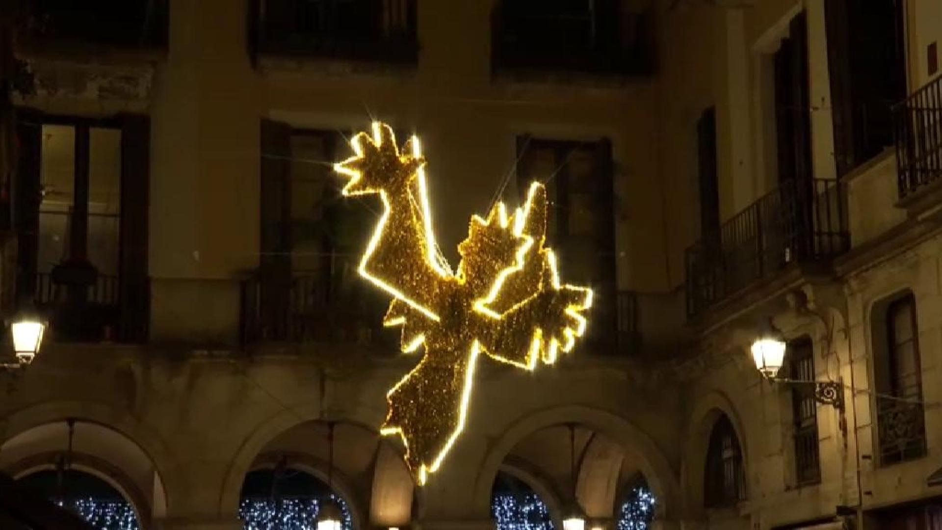 Las figuras luminosas que lo componen están repartidas por distintos puntos de la ciudad