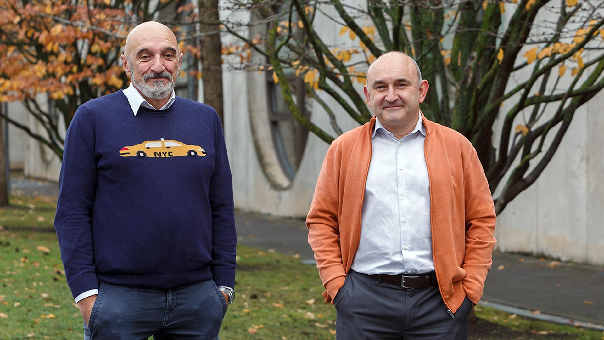 Humberto Bustince Sola (izquierda) e Ignacio R. Matías Maestro, en el campus de la UPNA